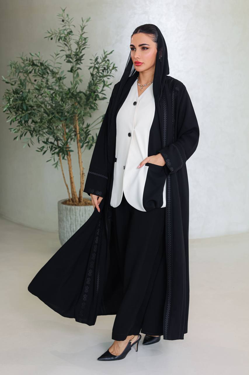 Black crepe abaya with embroidery C:6671