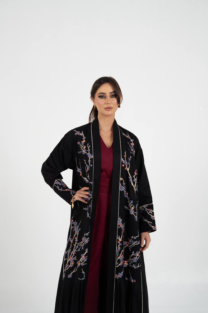 Linen abaya in black with embroidery. C:6760 Black