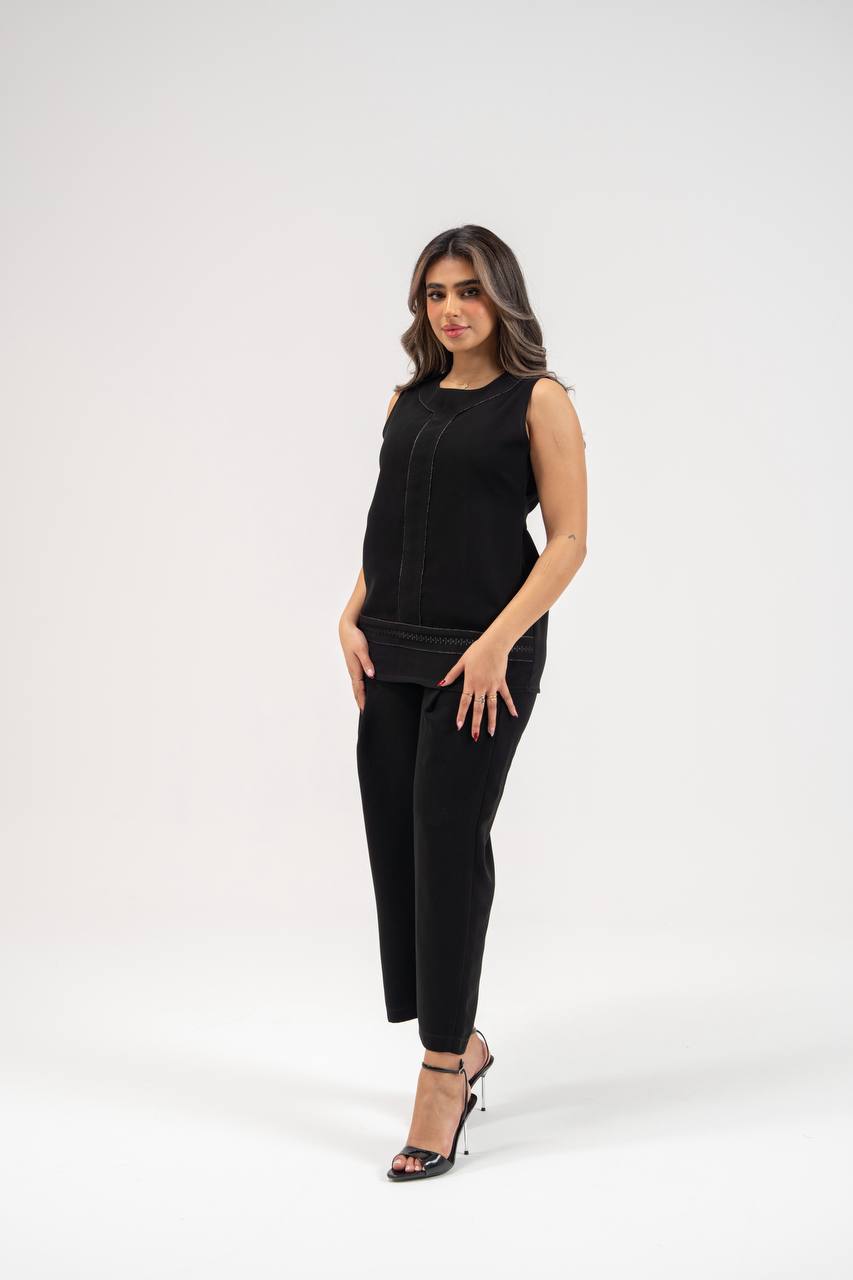 Blouse and pants set, black crepe. C:231 black