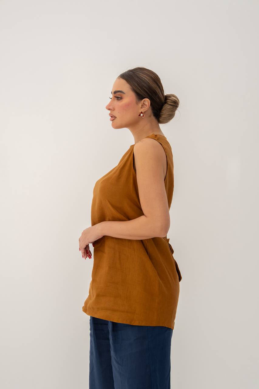 Camel-colored blouse and trousers set, linen.C:357