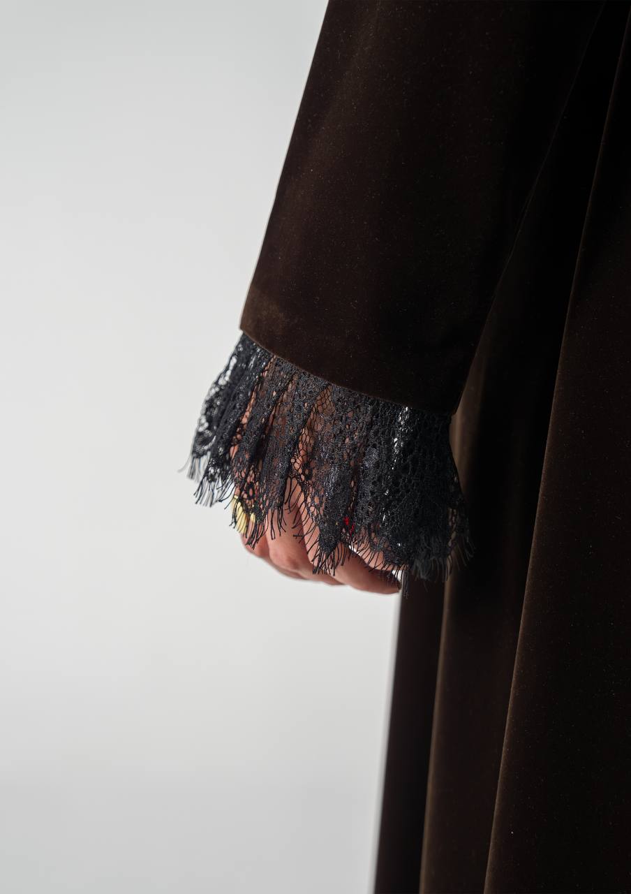 Velvet abaya with striped crepe and lace.C:6837