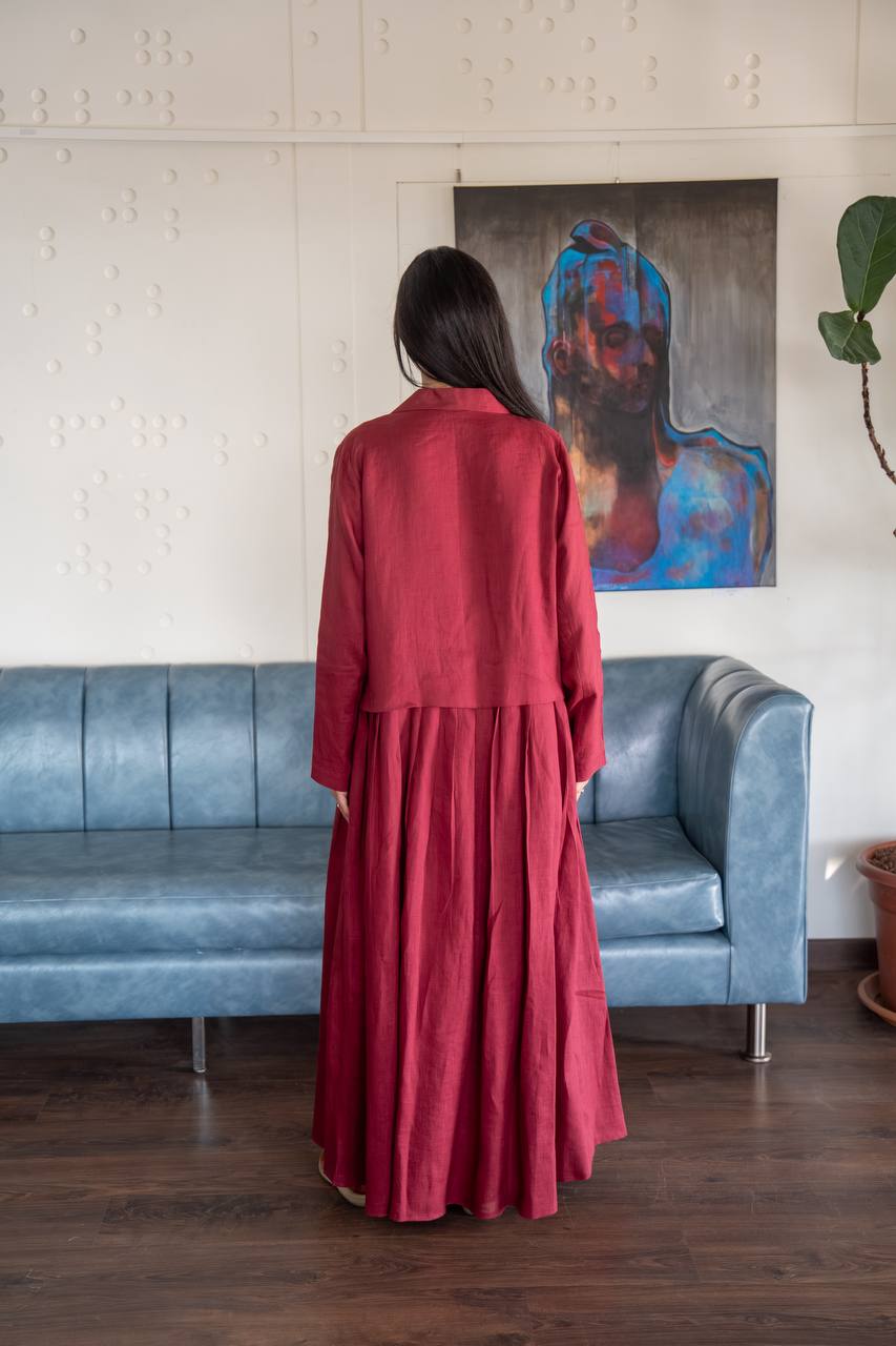 عباية بخام اللينن باللون الاحمر . C: 6776 red