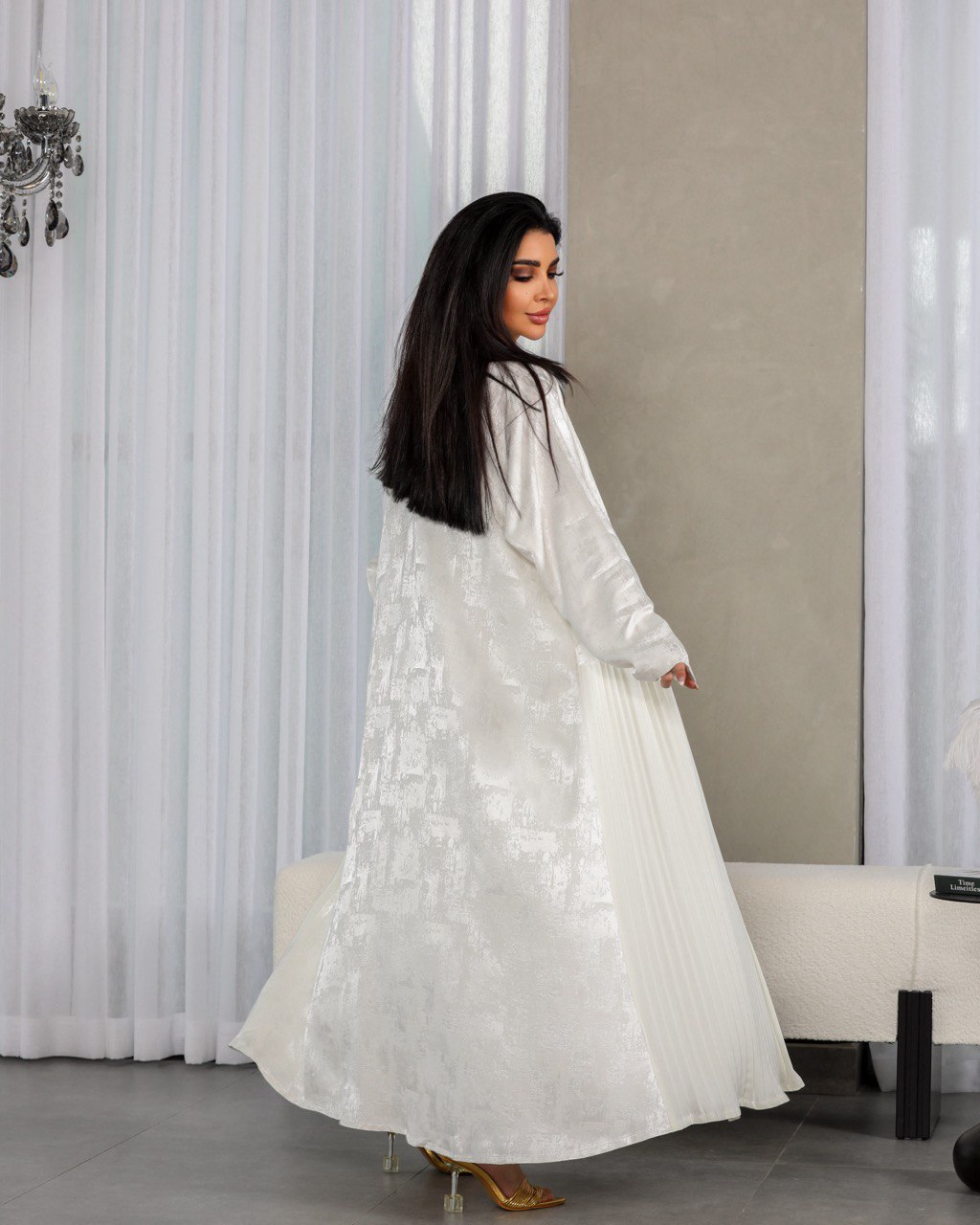 ABAYA CREPE WITH PLEATED C:6419WITHE