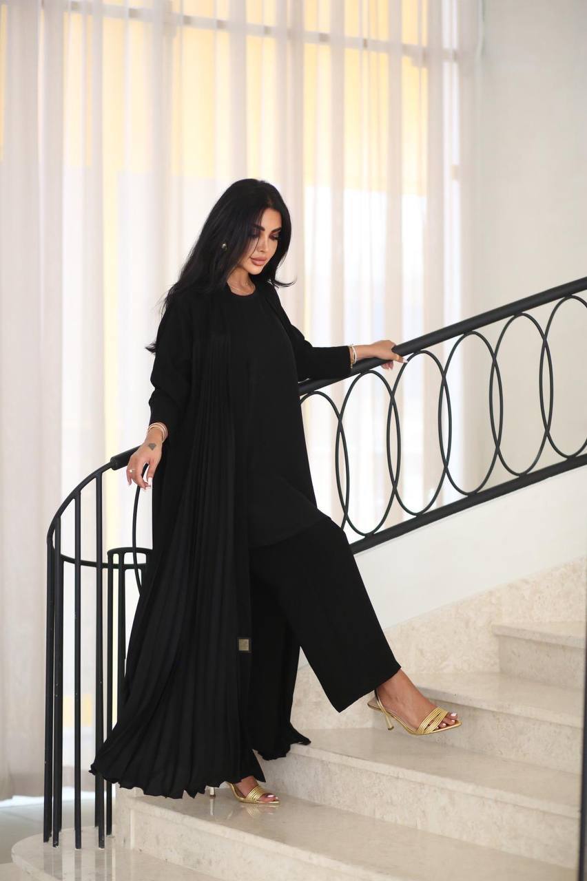 Crepe Abaya with plissé cloche breaks C:6520