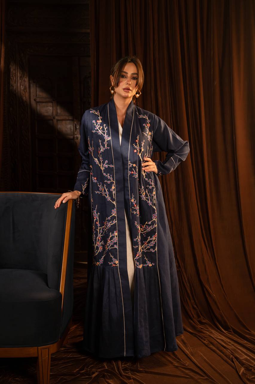 Linen abaya in navy blue with embroidery. C:6760 Blue