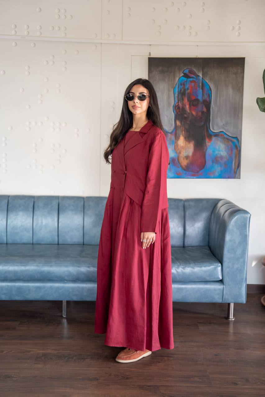 عباية بخام اللينن باللون الاحمر . C: 6776 red