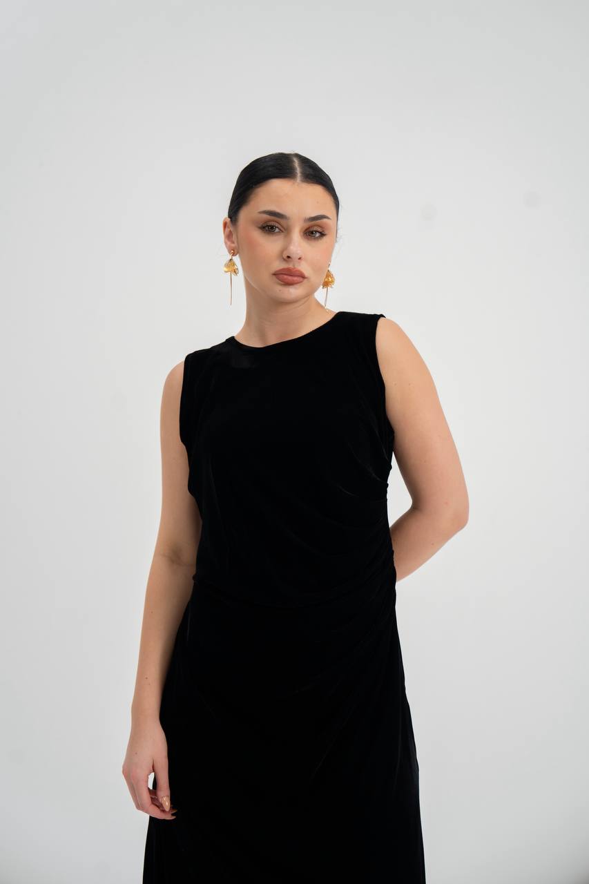 black crepe dress. C:226 Black
