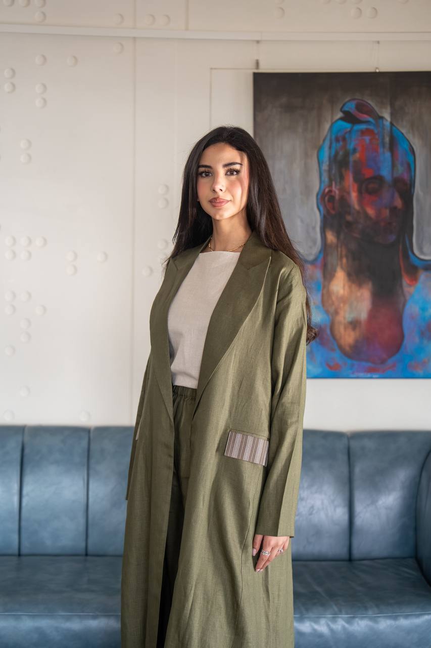 عباية بخام اللينن باللون الاخضر .C: 6777