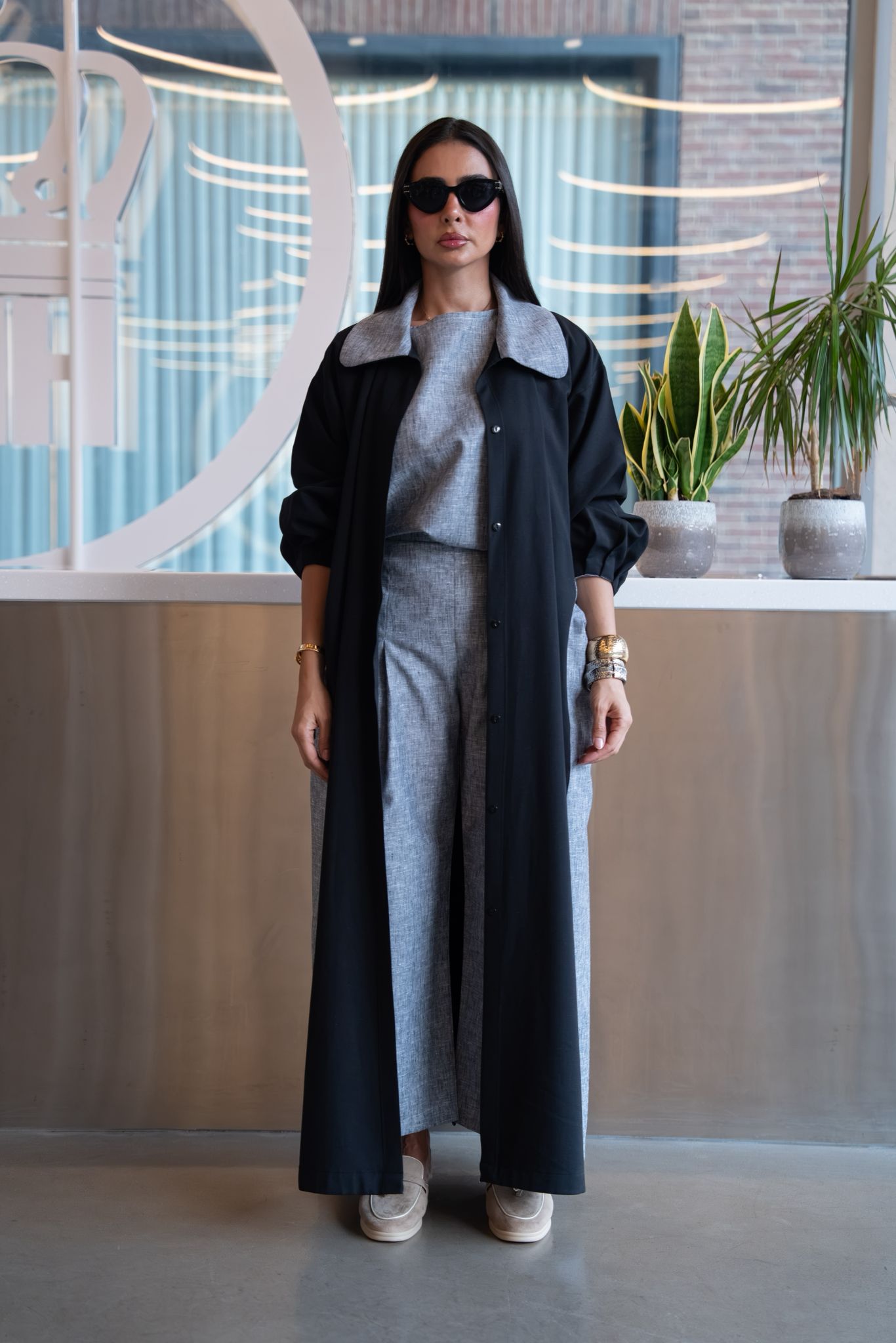 Linen abaya in black.C:6826