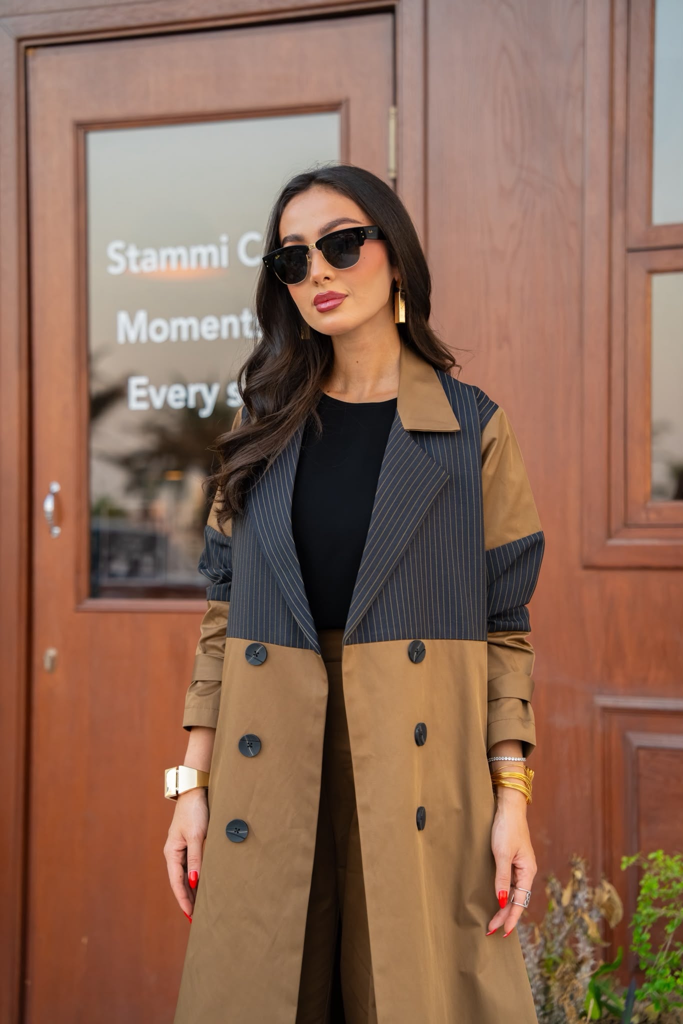 Camel-colored trench coat.C:6817