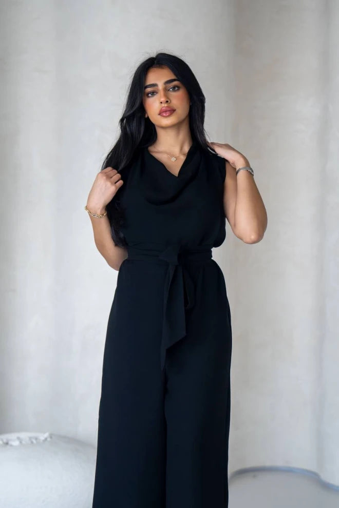 Linen jumpsuit in black color C:195