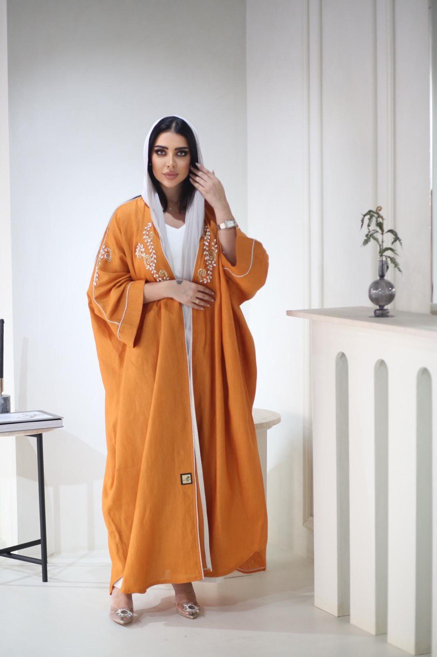 بشت باللون البرتقالي منقوش بالخرز اليدوي باللون البيج خامه لنن فري سايز C:6336