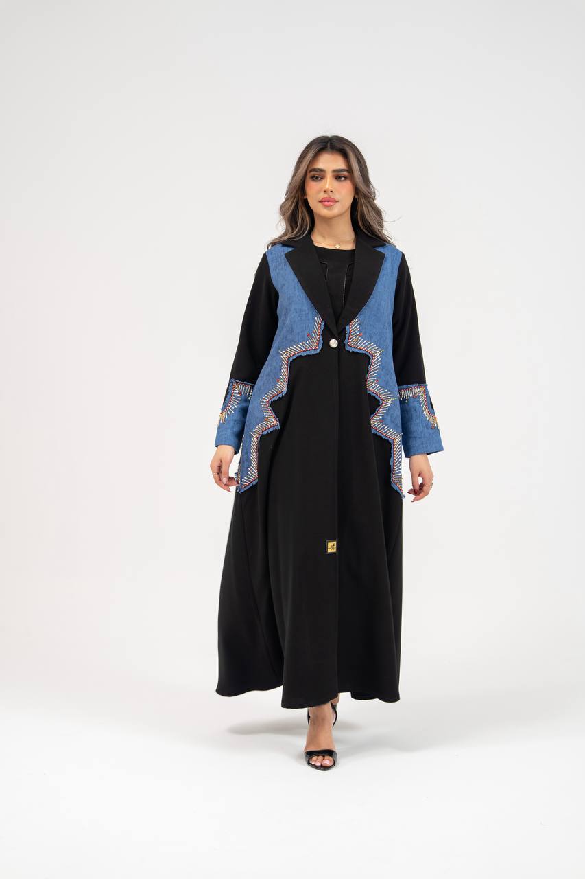 عباية بليزر كريب باللون الاسود مع شك يدوي C:6771