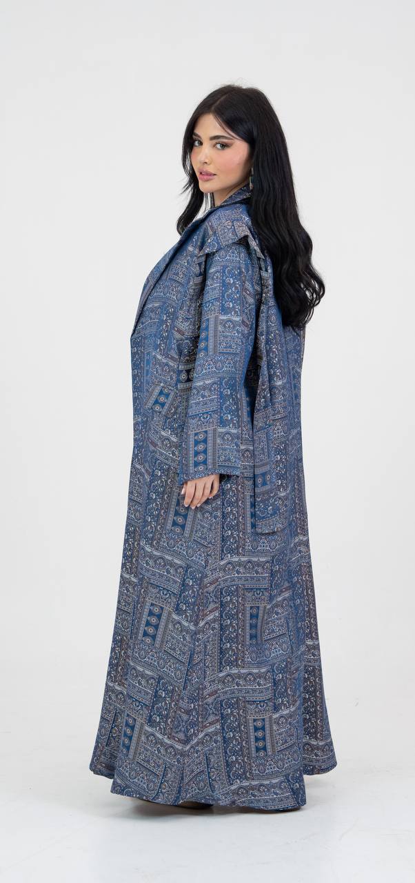 Abaya made of silk crepe fabric . C:6780