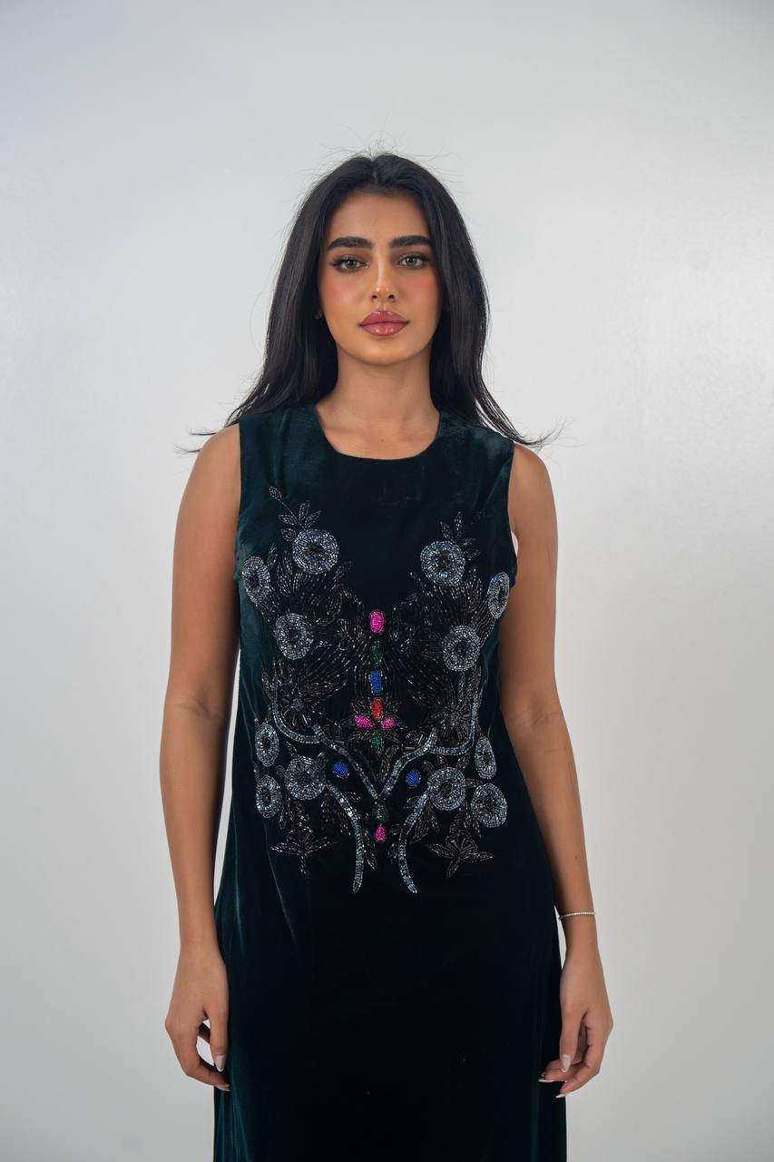 A set of bisht and dress, velvet in olive green with hand embroidery..C:6716