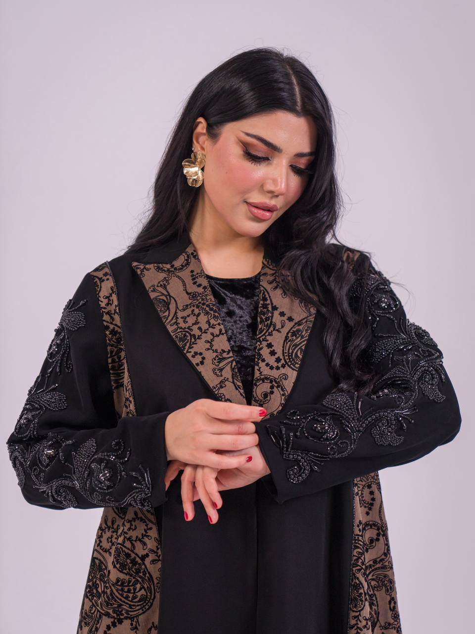 Plain black crepe blazer abaya with brown printed crepe. C:6733 Brown