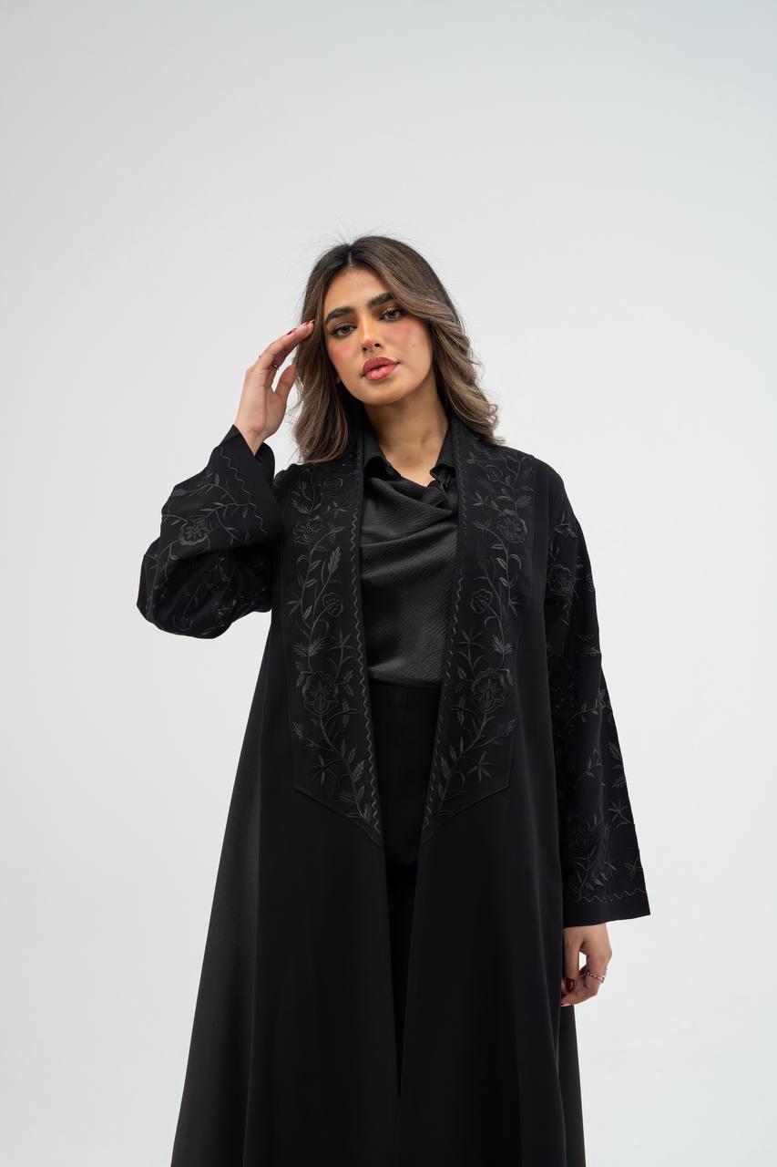 Black crepe abaya with embroidery . C:6710 black crepe