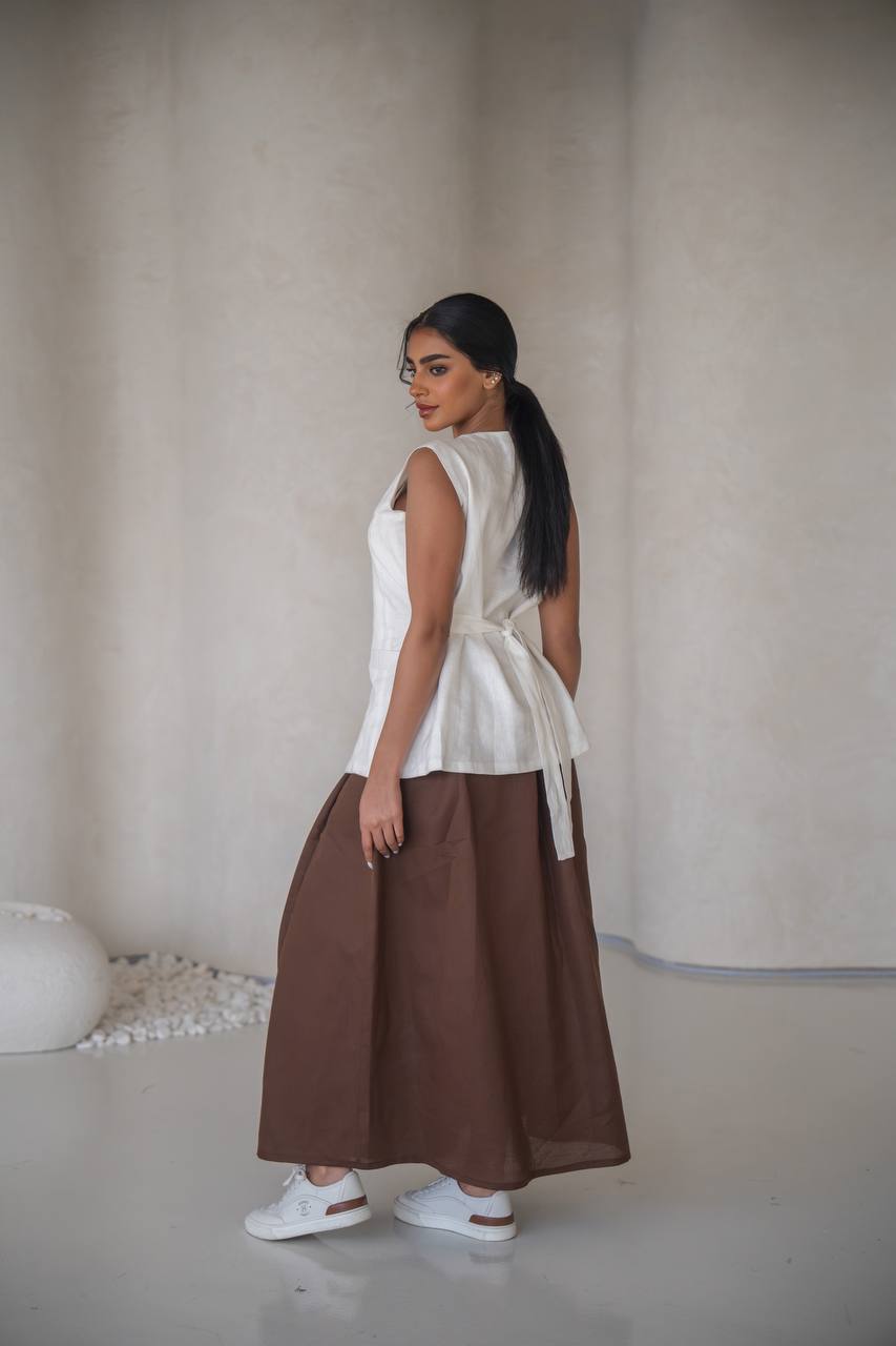 Linen vest and skirt set. C:204 white-brown