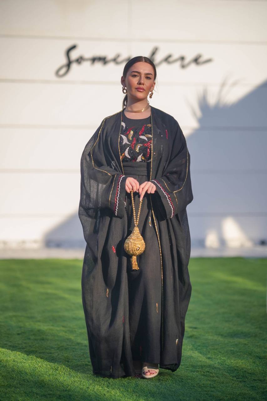 Bisht made of burlap and linen dress, in black with hand embroidery C:6617
