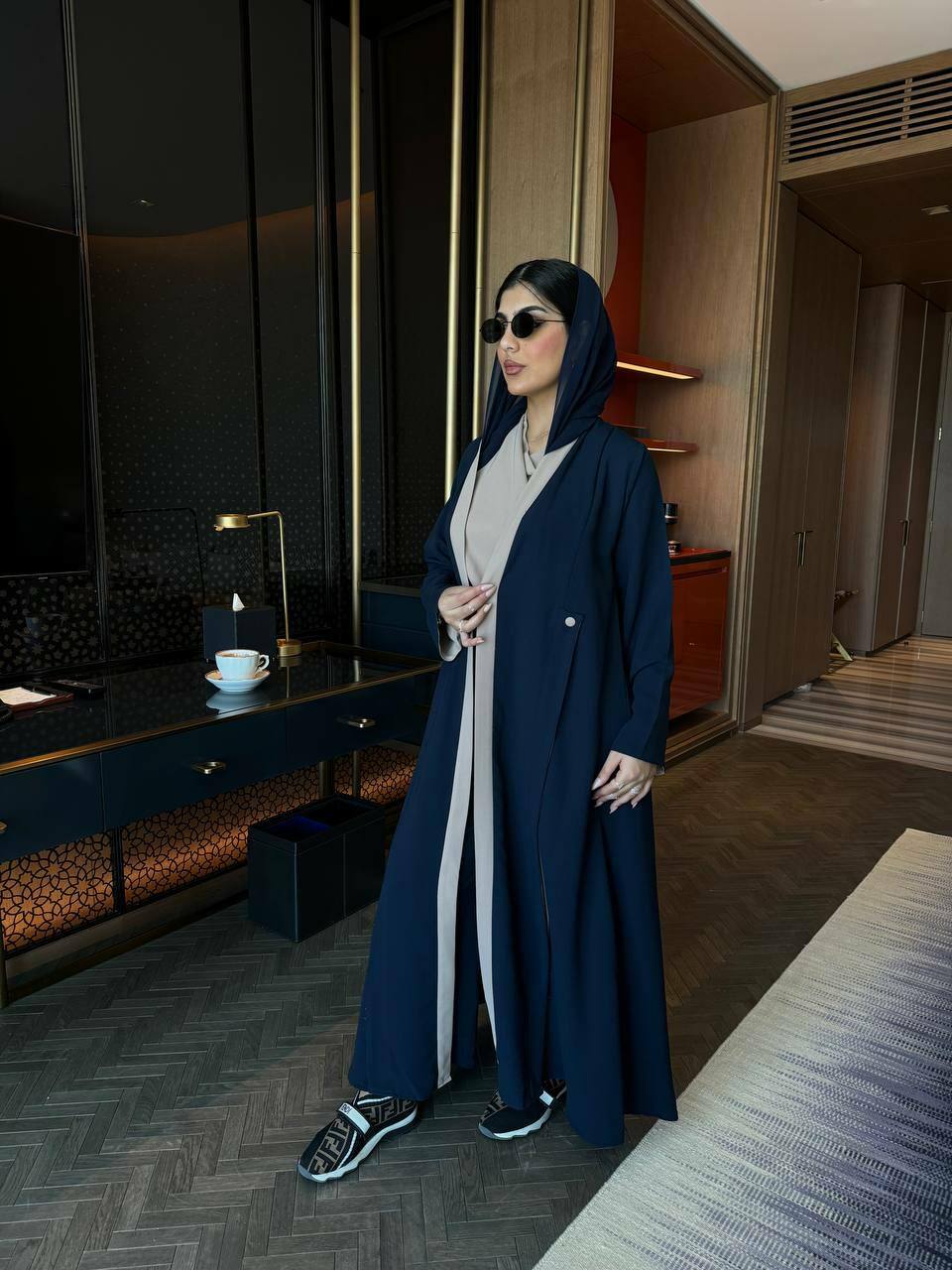 Abaya Blazer Crepe in two colors navy and beige C:6529 Blue/ Beige