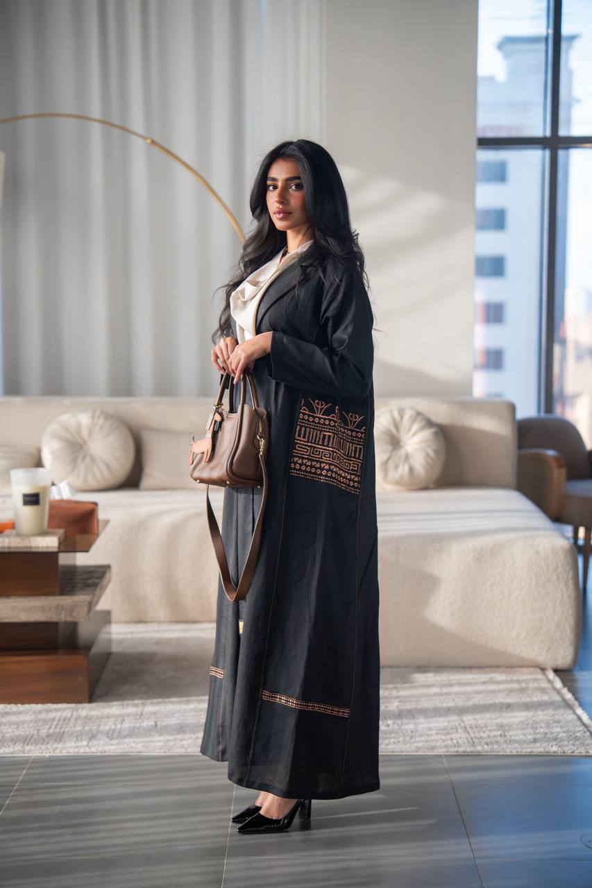 Linen Blazer abaya in black, with embroidery.C:6687