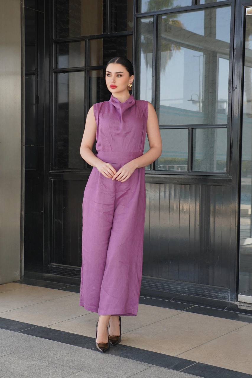 Pink linen jumpsuit. C:196