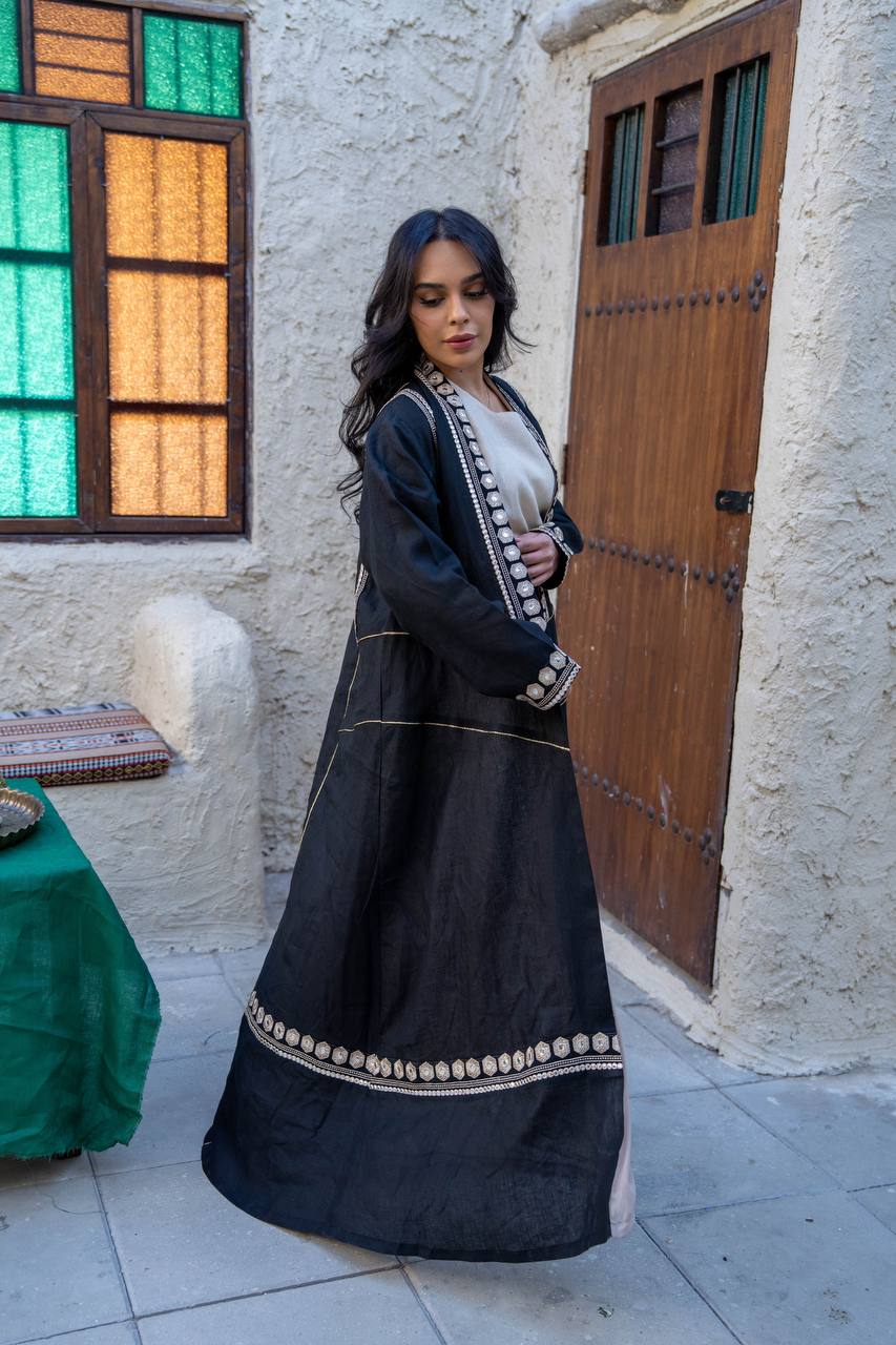 Linen abaya in black with embroidery. C:6763
