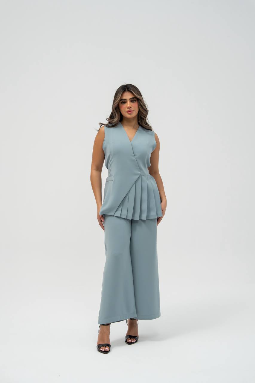 Vest and trousers set, sky blue crepe. C:232