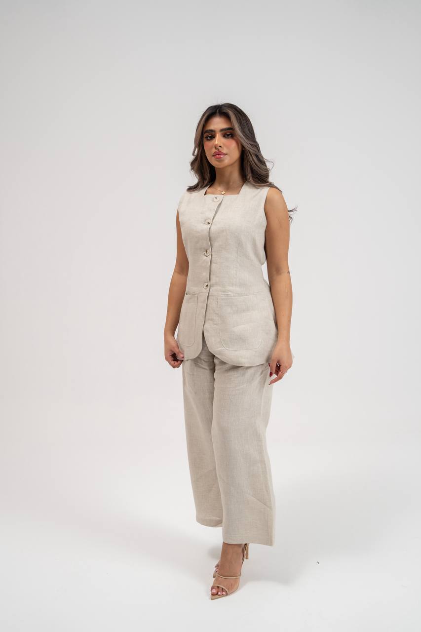 Vest and trousers set, beige linen. C:230
