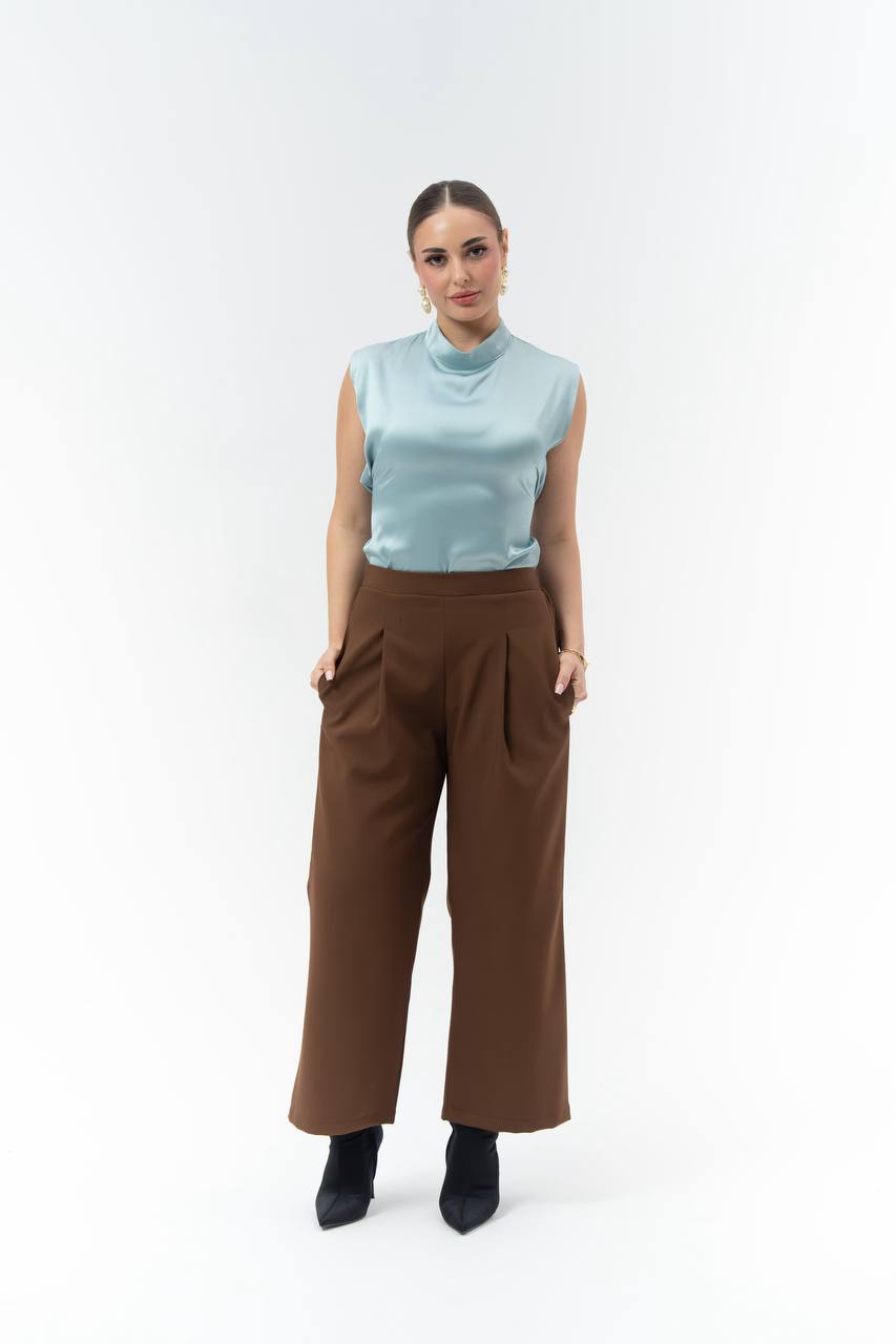 Crepe blouse and trousers set.C:262