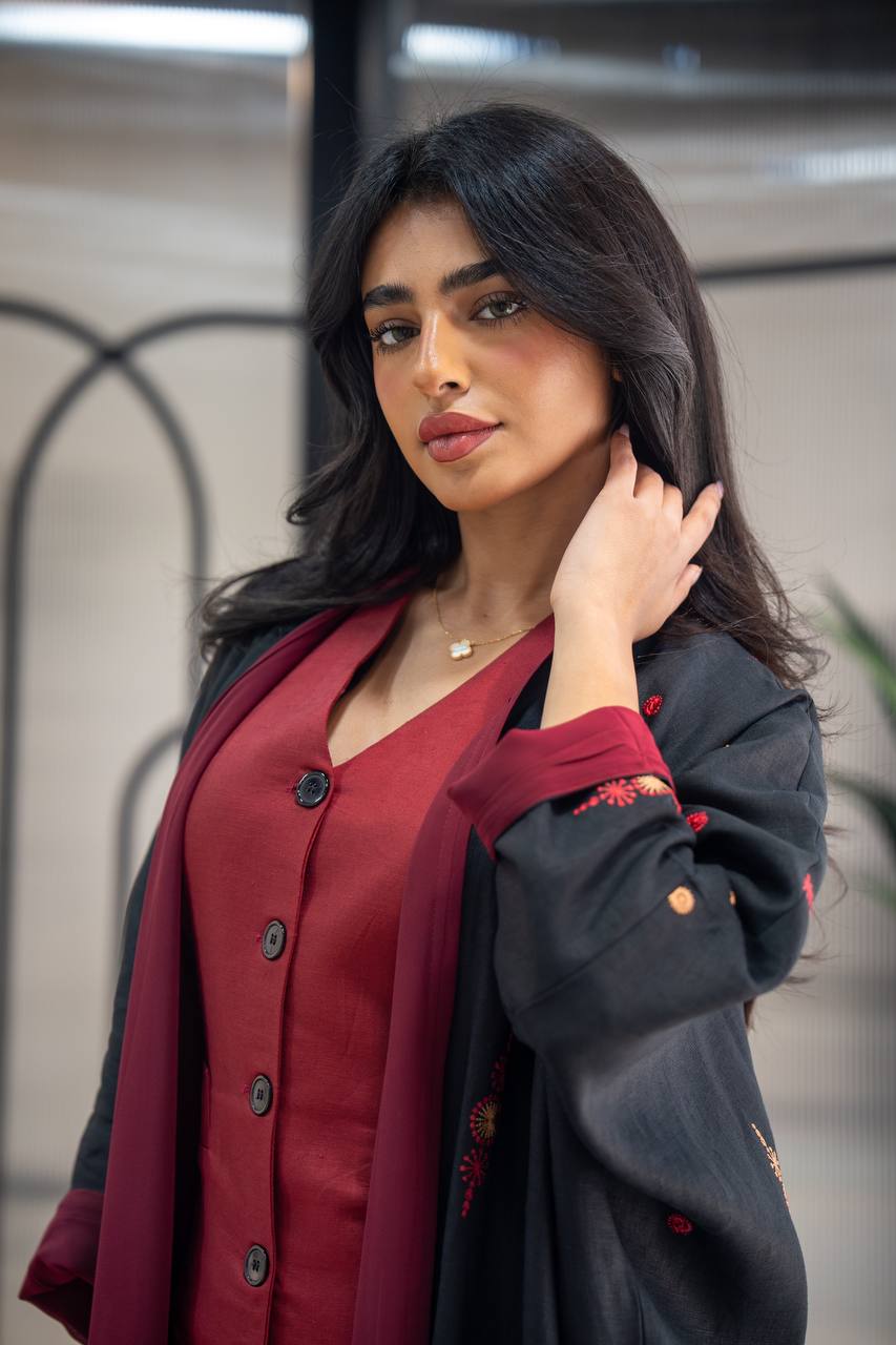 Black linen abaya with embroidery C:6622 Black (Free size)