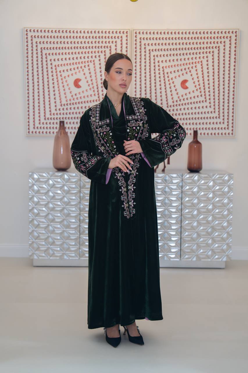 Embroidered velvet abaya, olive green. C:6708