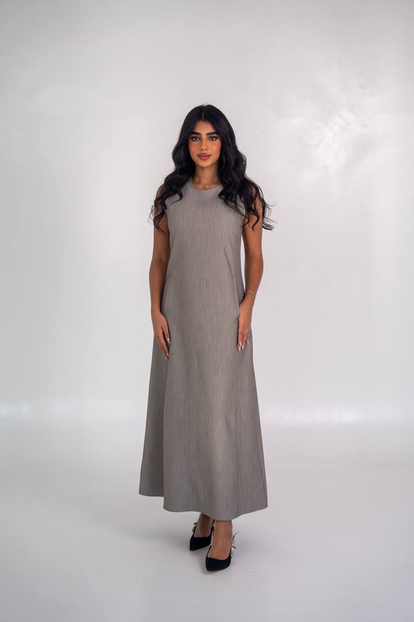 crepe dress in gray. C:197 Gray