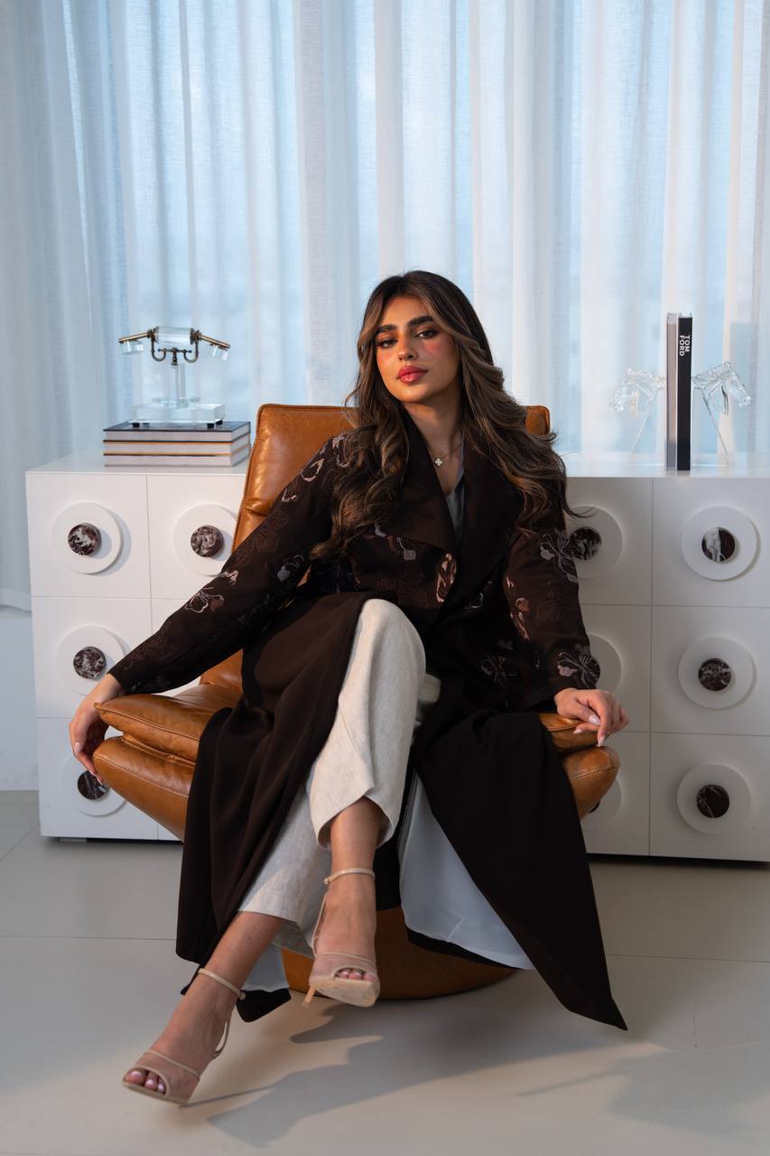 Brown crepe blazer with embroidery.C:6765