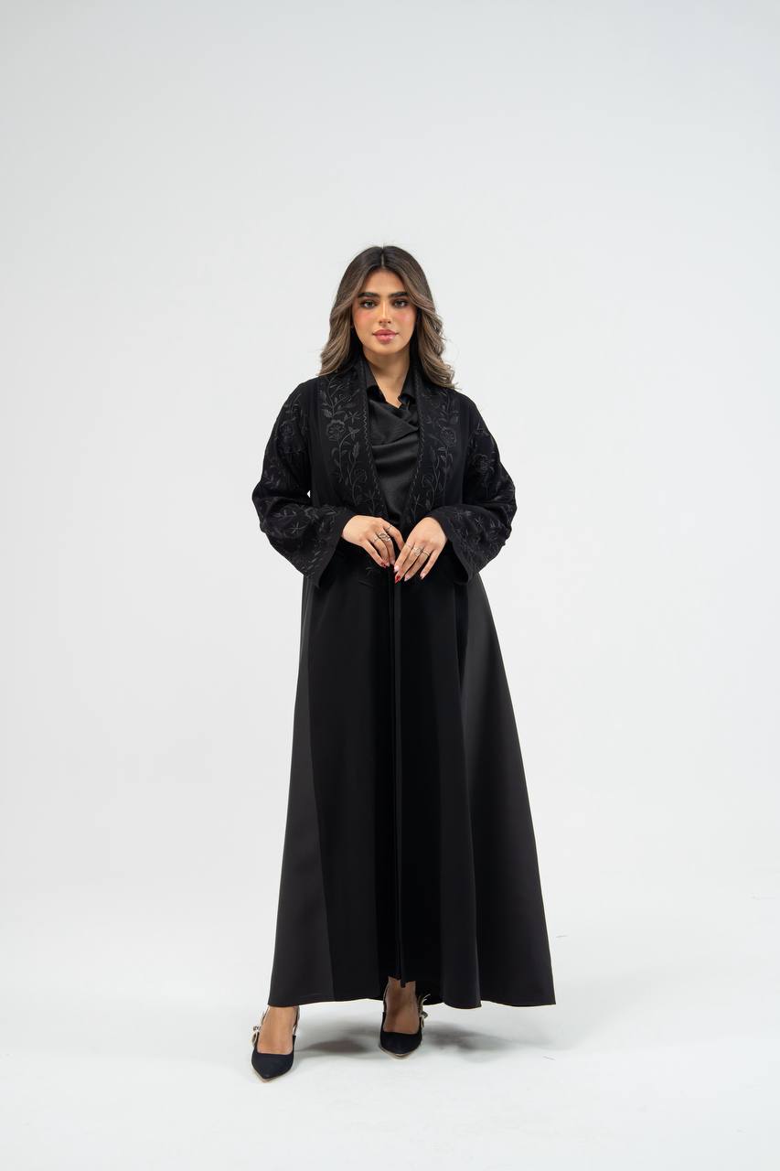 Black crepe abaya with embroidery . C:6710 black crepe