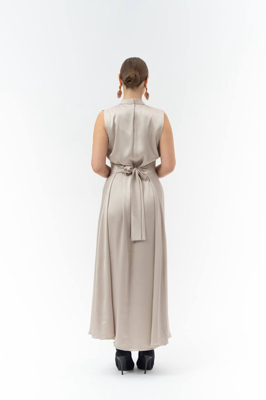 Beige crepe dress.C:263