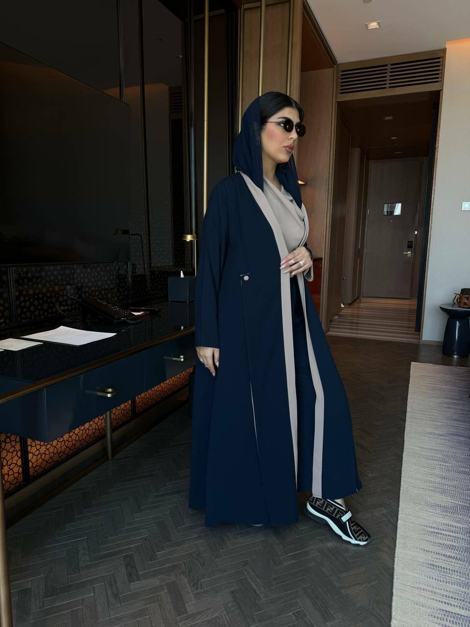 Abaya Blazer Crepe in two colors navy and beige C:6529 Blue/ Beige