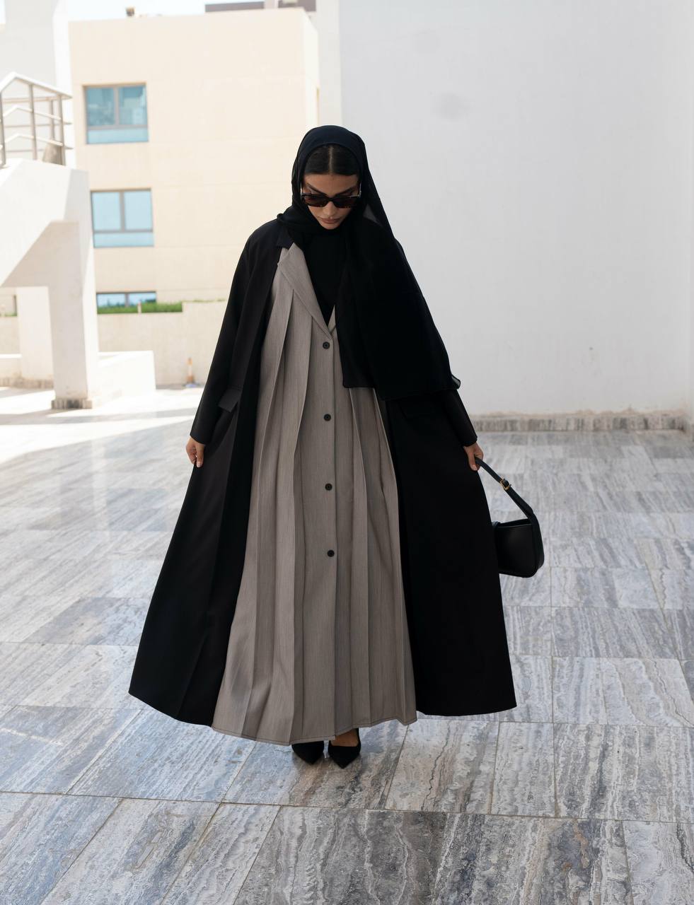 Monochrome