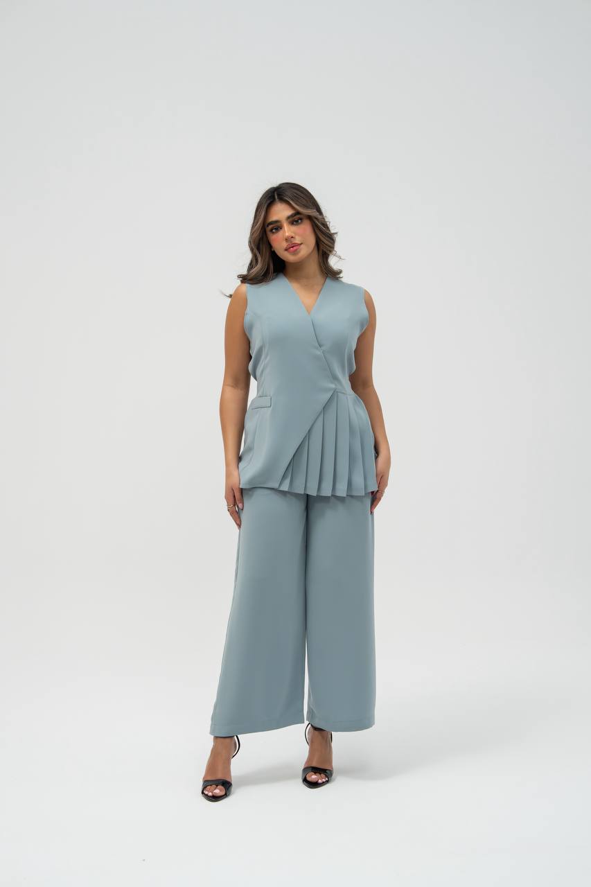 Vest and trousers set, sky blue crepe. C:232