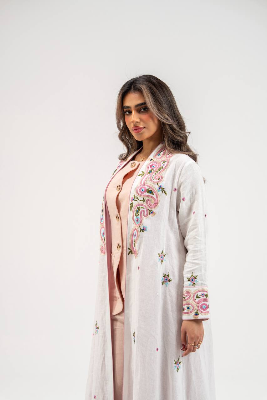 Linen abaya in white with embroidery . C:6772