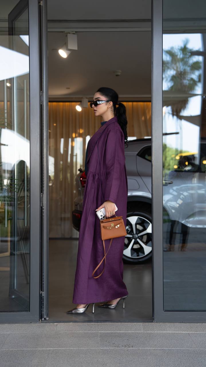 Linen abaya in purple.C:6633