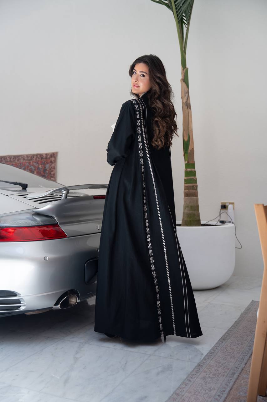 Linen abaya in black.C:6683