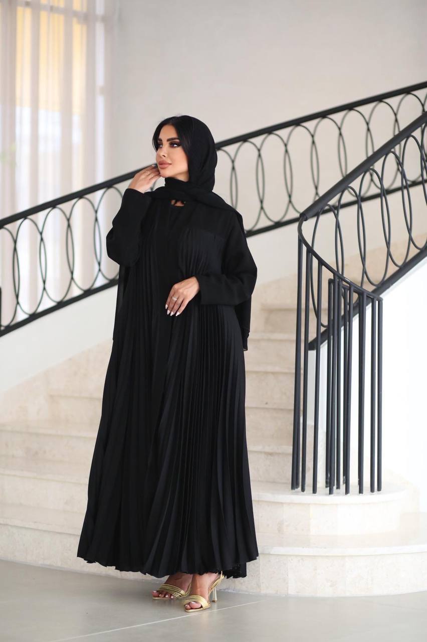 Crepe Abaya with plissé cloche breaks C:6520