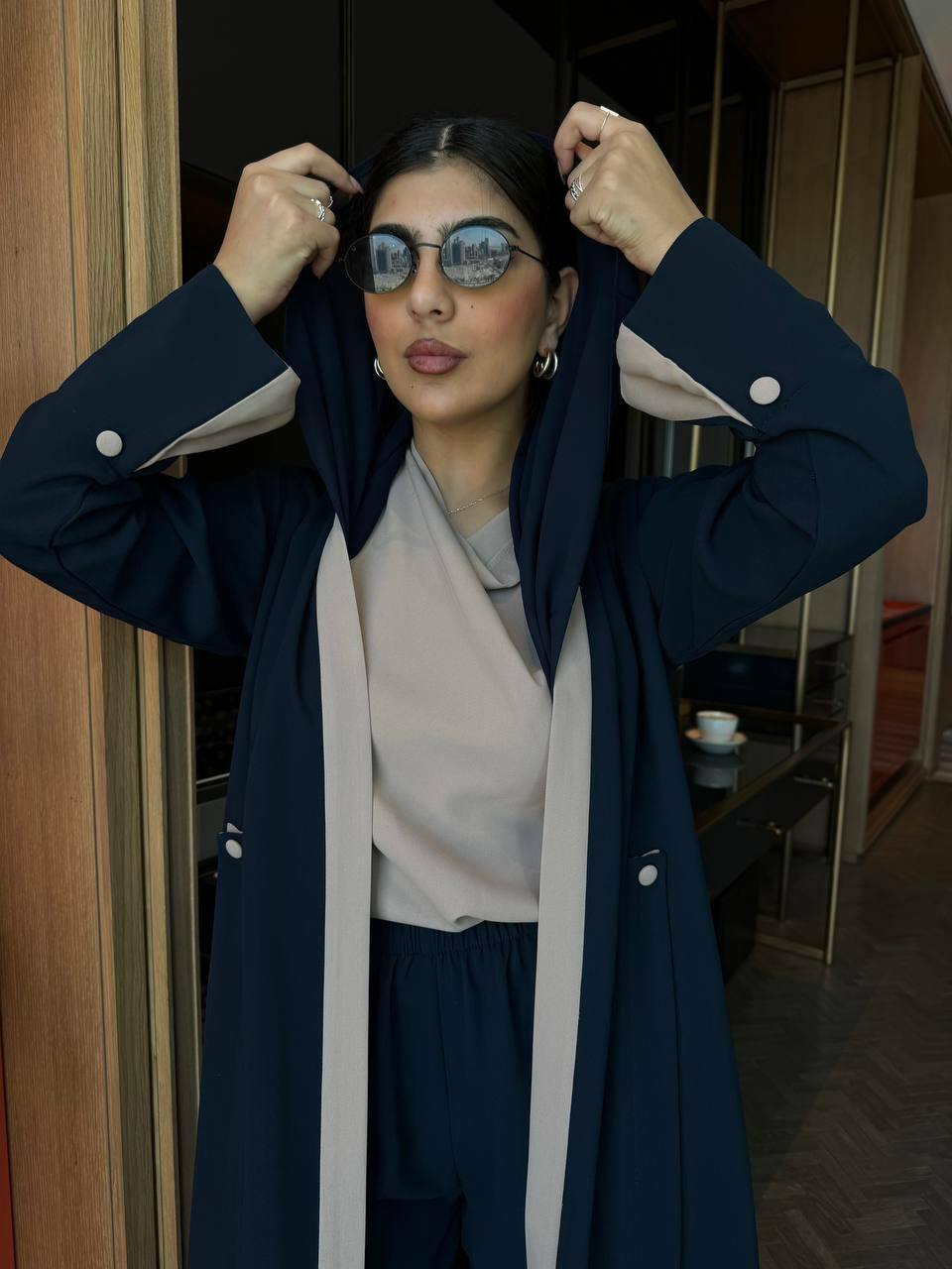 Abaya Blazer Crepe in two colors navy and beige C:6529 Blue/ Beige