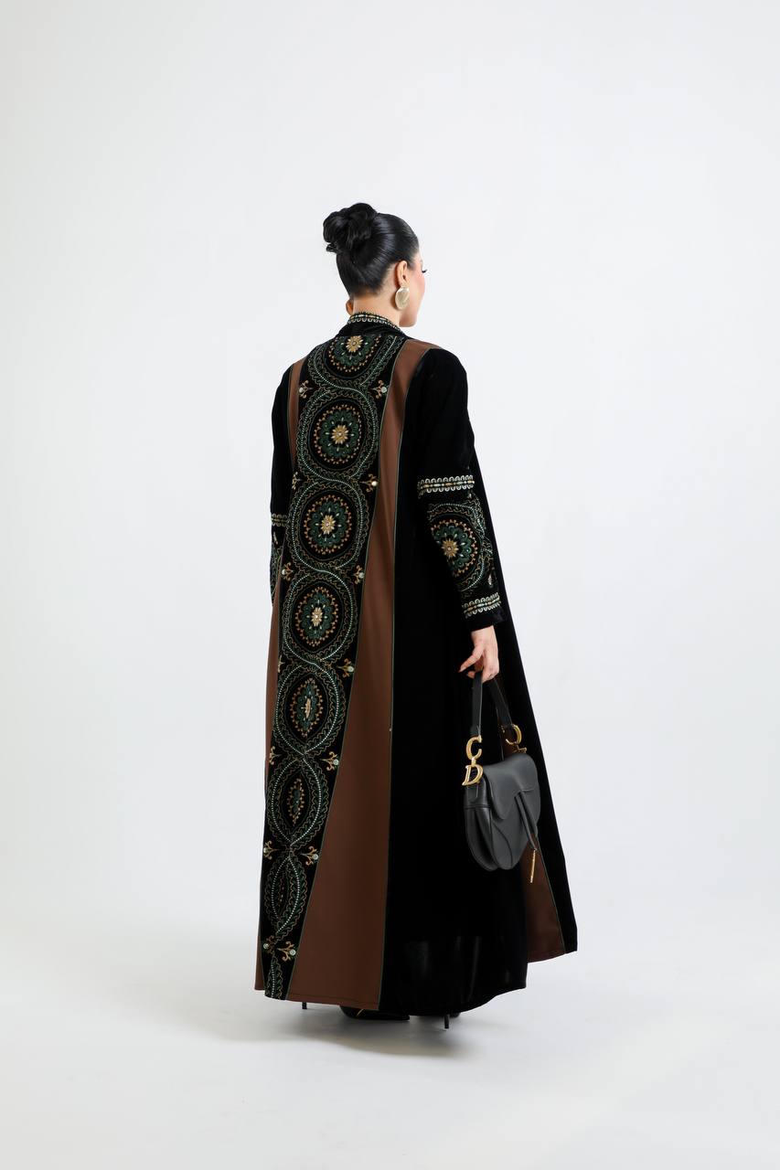 Velvet and crepe abaya with green embroidery. C:6720