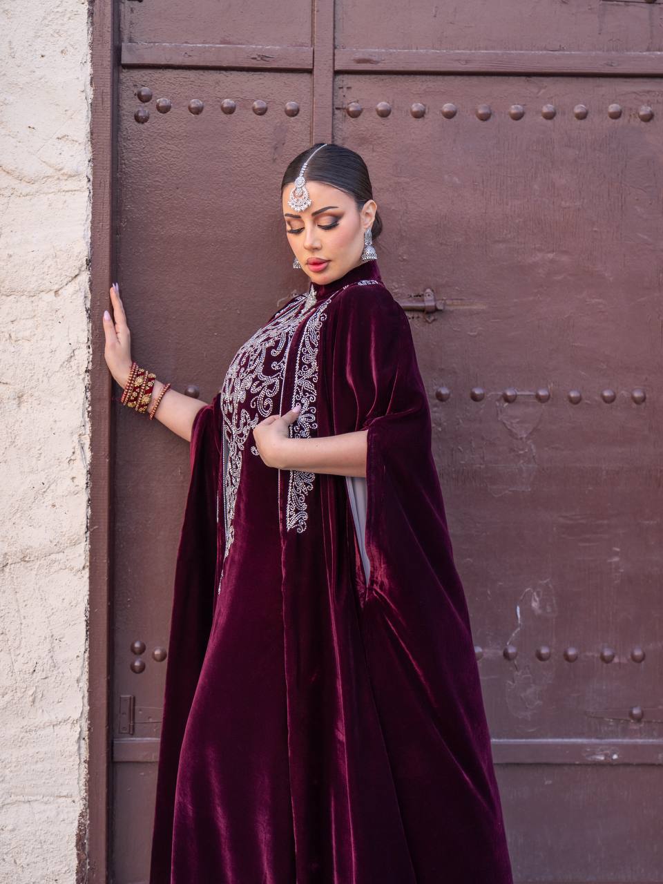 Burgundy velvet abaya and dress set. C:6731