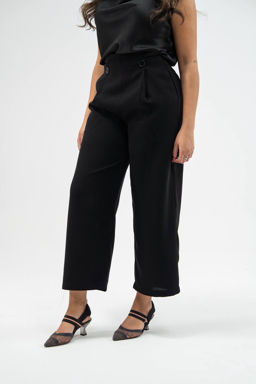Silk crepe blouse and trousers set. C:233