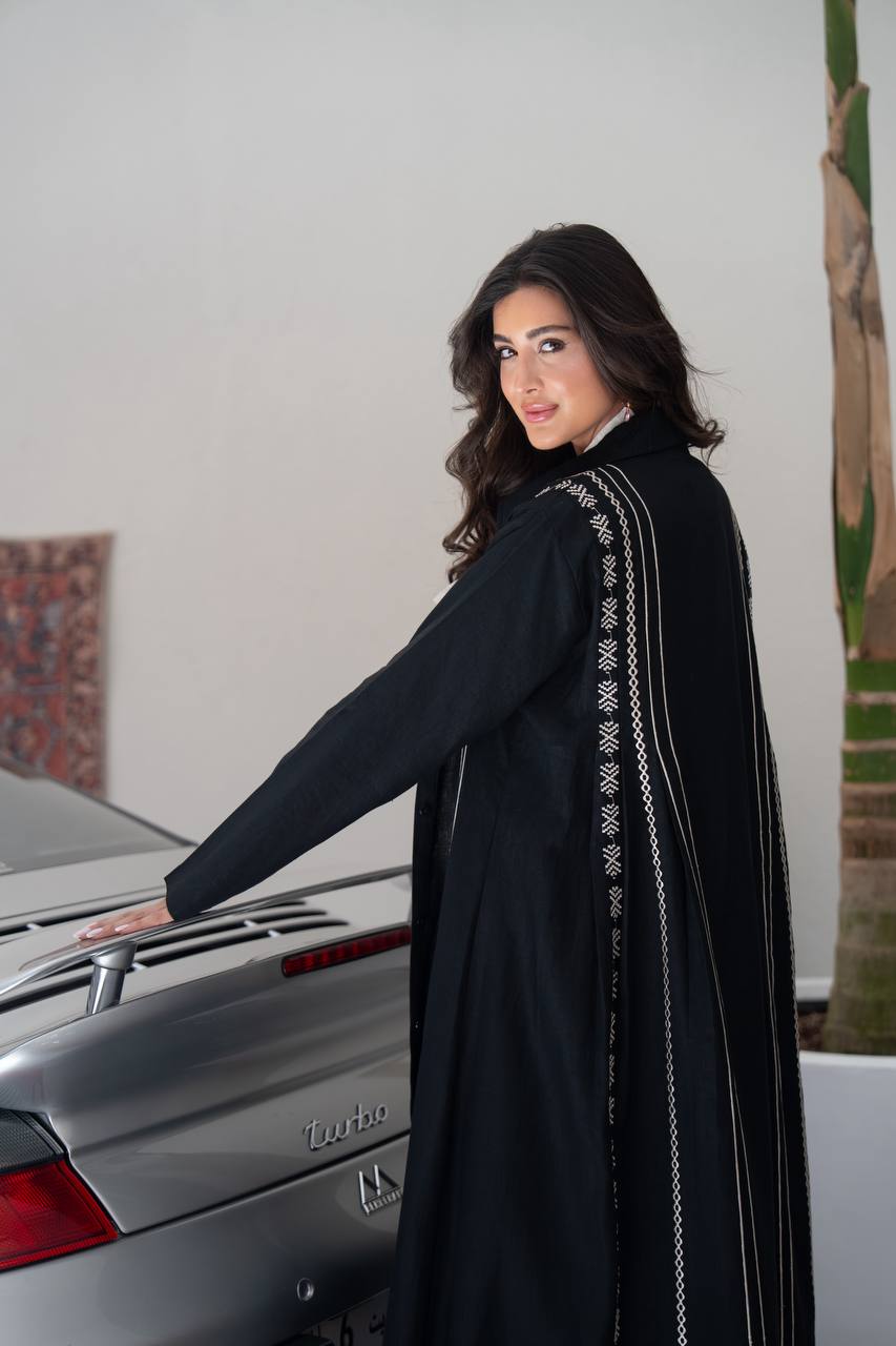Linen abaya in black.C:6683