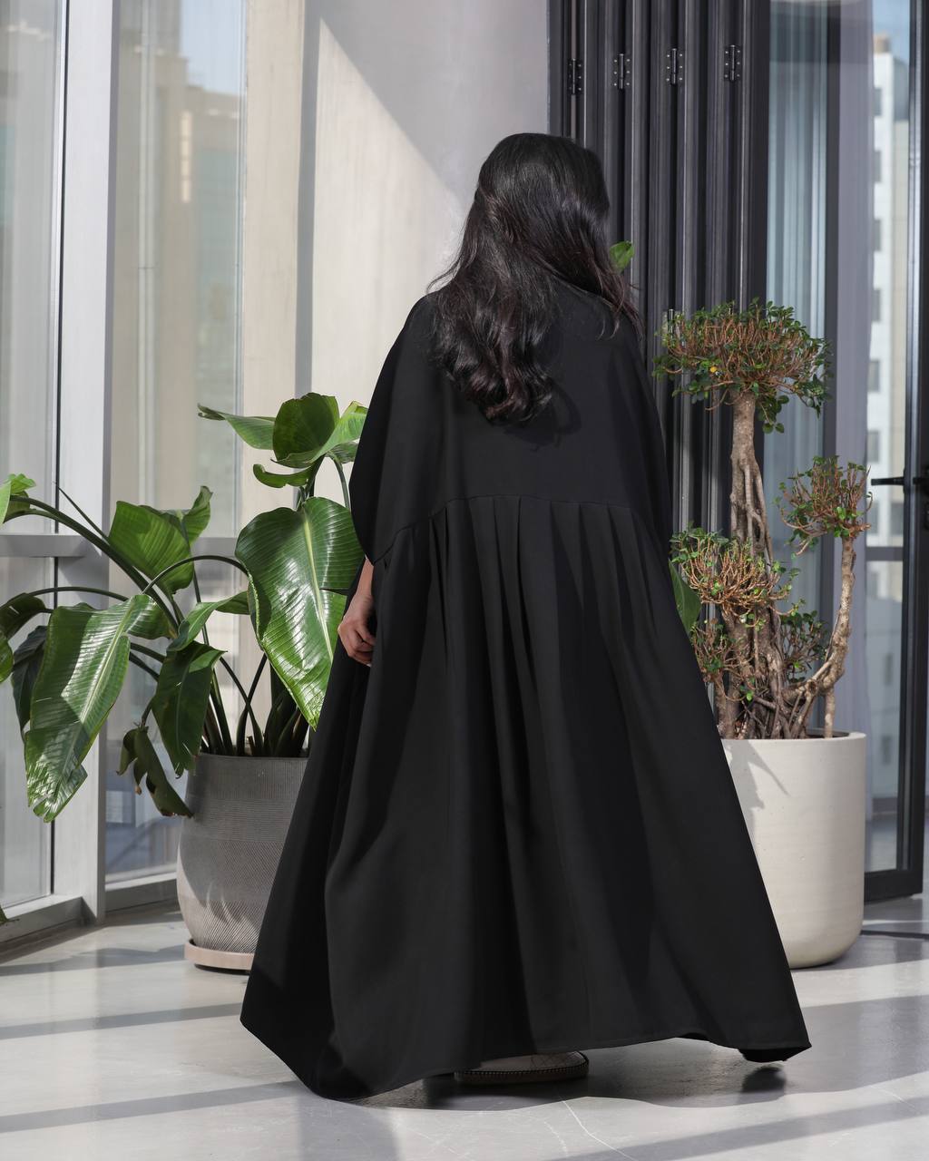 Crepe fabric abaya With a wide cut Free size Crushes from the bottom (Free size )