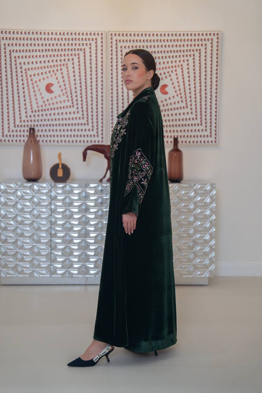 Embroidered velvet abaya, olive green. C:6708